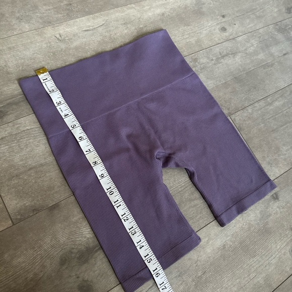 New Wild Fable High Rise Ribbed Seamless Bike Shorts Small - Picture 3 of 12